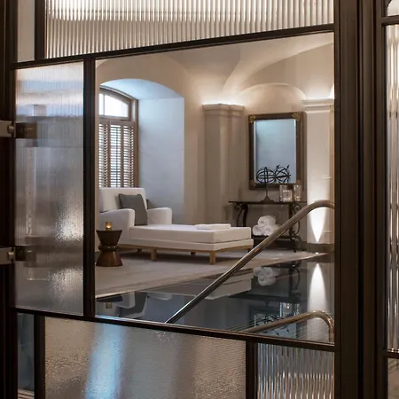 Hotel Four Seasons