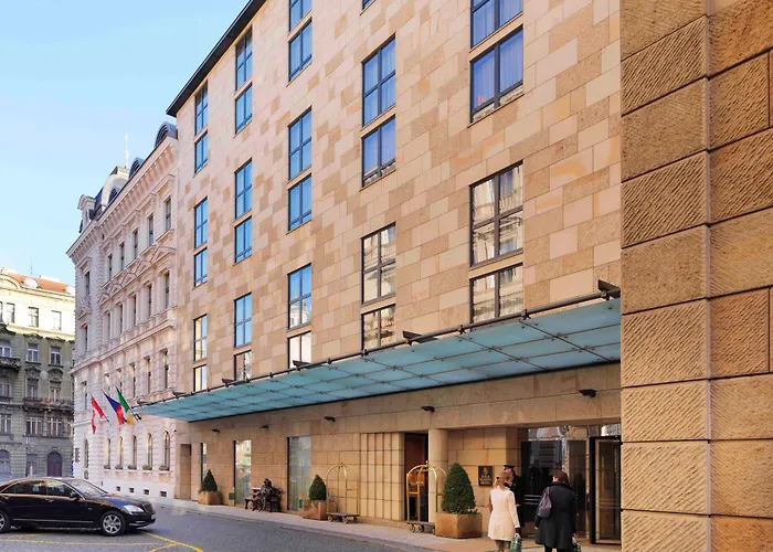 Four Seasons Prag