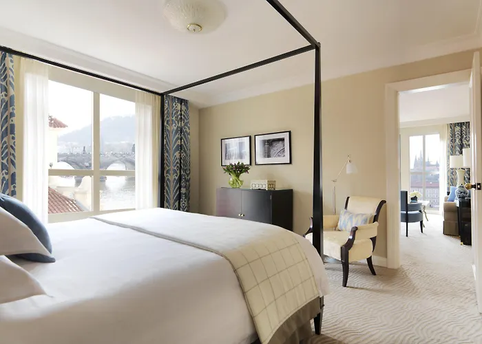 Four Seasons 5*