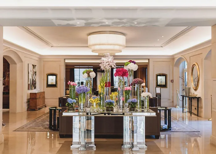Hotell Four Seasons 5*