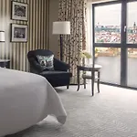 Four Seasons Prag