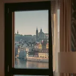 Hotell Four Seasons 5*