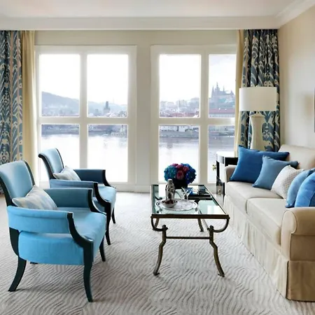 Four Seasons Prag