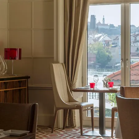 Four Seasons Prag