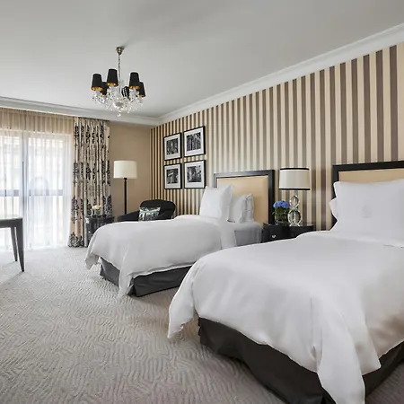 Hotell Four Seasons 5*