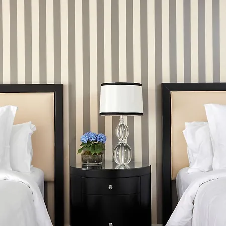 Hotell Four Seasons 5*