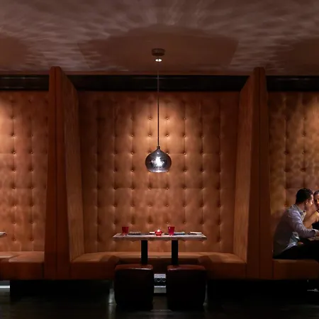 Hotell Four Seasons 5*