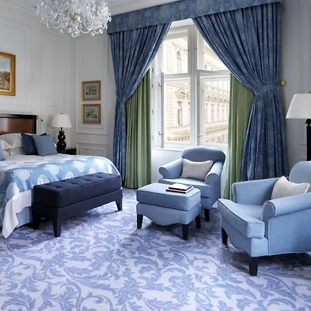 Four Seasons 5* פראג