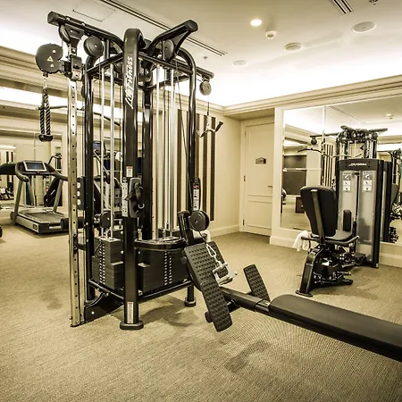 Four Seasons Hotel 5*