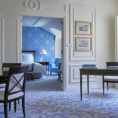 Four Seasons 5*