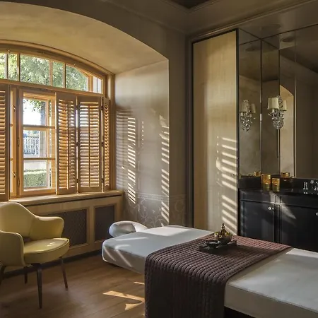 Hotell Four Seasons