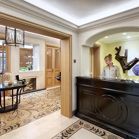 Four Seasons Hotell