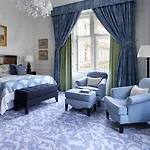 Four Seasons 5* Prag
