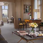 Four Seasons 5*