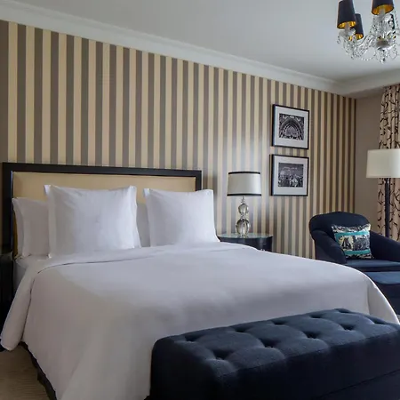 Four Seasons Hotel
